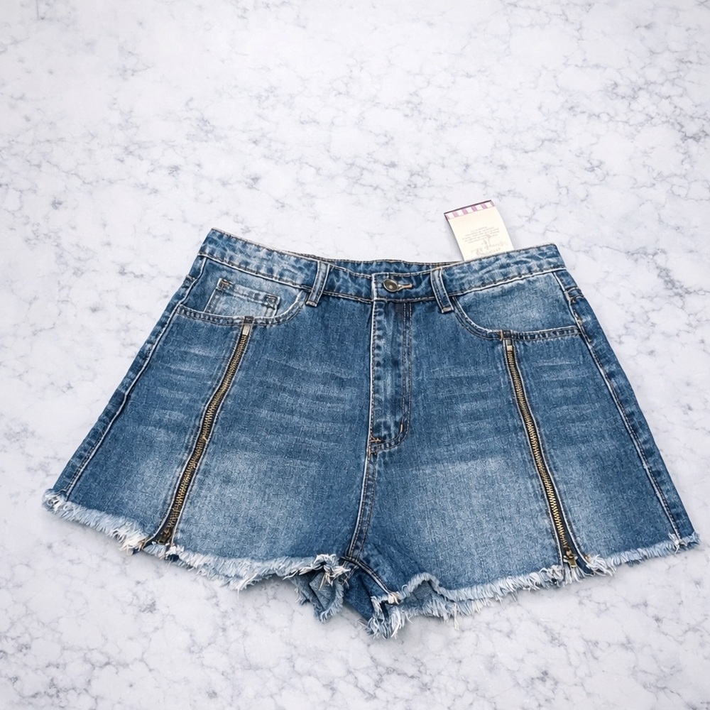 Boutique Denim Shorts Large Raw Hem Frayed High Rise Zip Detail Blue Jean